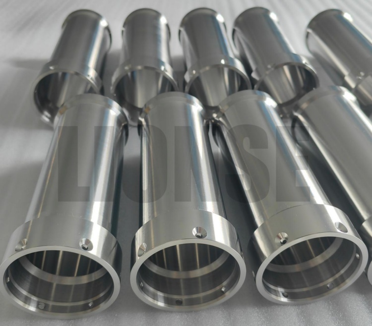 Hvorfor er titan et ideelt materiale for skipsteknikk?