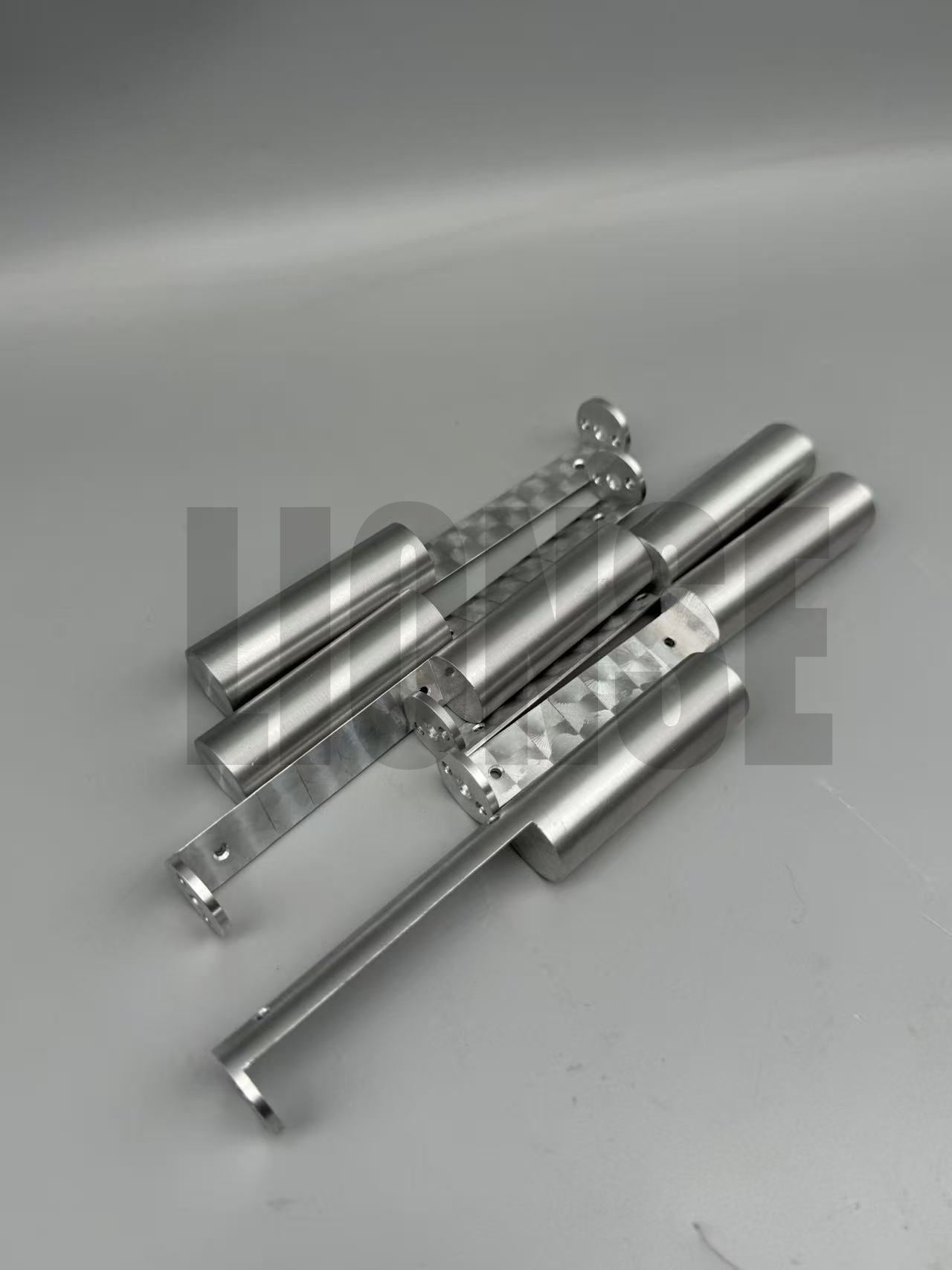 Kan aluminiumskontakter fikse problemet med uoverensstemmende termiske ekspansjonskoeffisienter?