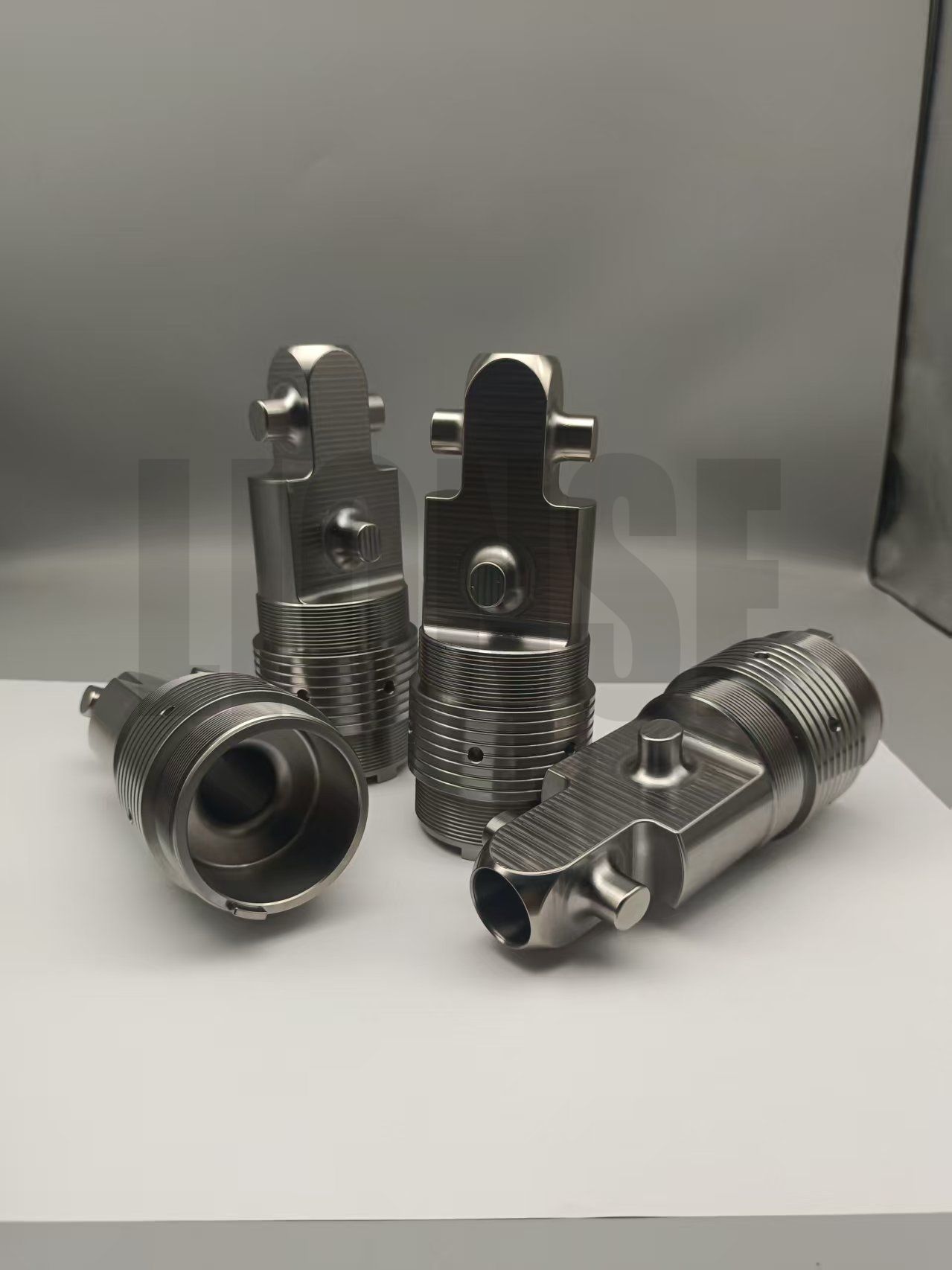 Titanium mekaniske deler for Abyssal